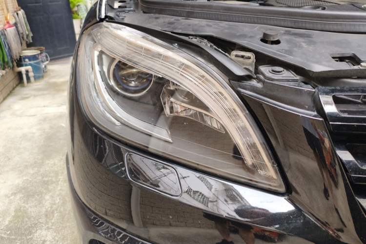 Used Brabus M-Class 2013 35MR Right Front Headlight