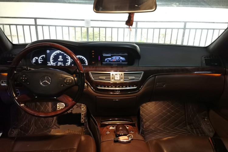 Used Brabus S-Class 2011 60S Center Console