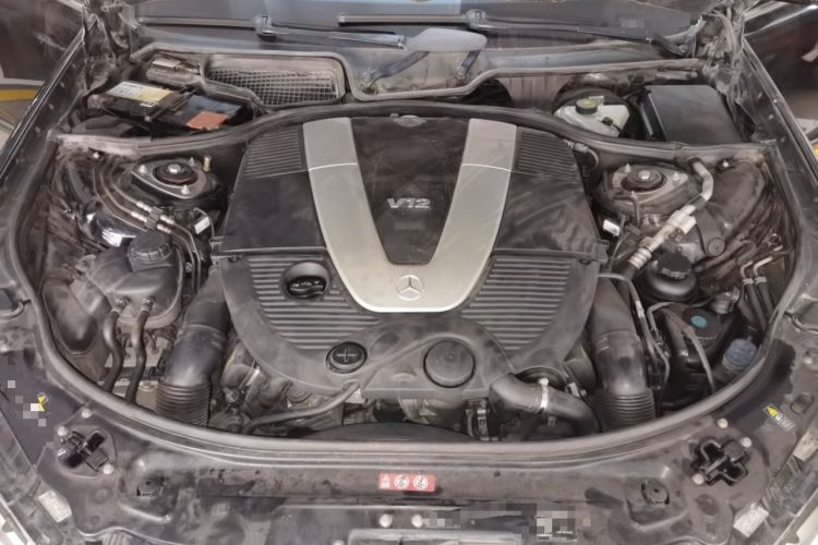 Used Brabus S-Class 2011 60S Engine Bay