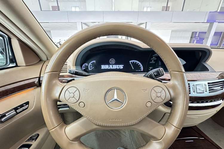 Used Brabus S-Class 2011 38S Interior 3