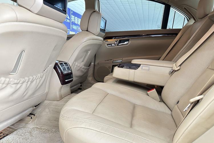 Used Brabus S-Class 2011 38S Interior 5