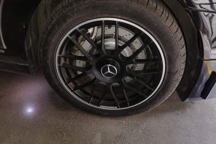 Used Brabus S-Class 2011 60S Right Front Wheel Hub