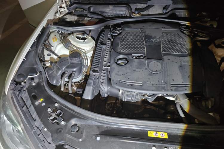 Used Brabus S-Class 2011 38S Engine Bay Right