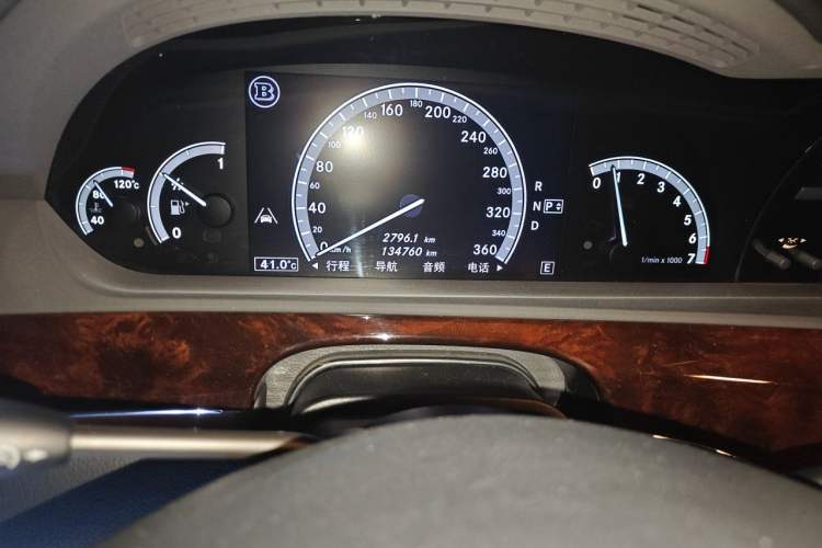 Used Brabus S-Class 2011 38S Odometer Close Up