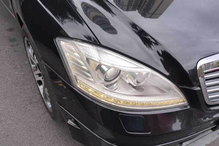 Used Brabus S-Class 2013 38S 4M Right Front Headlight