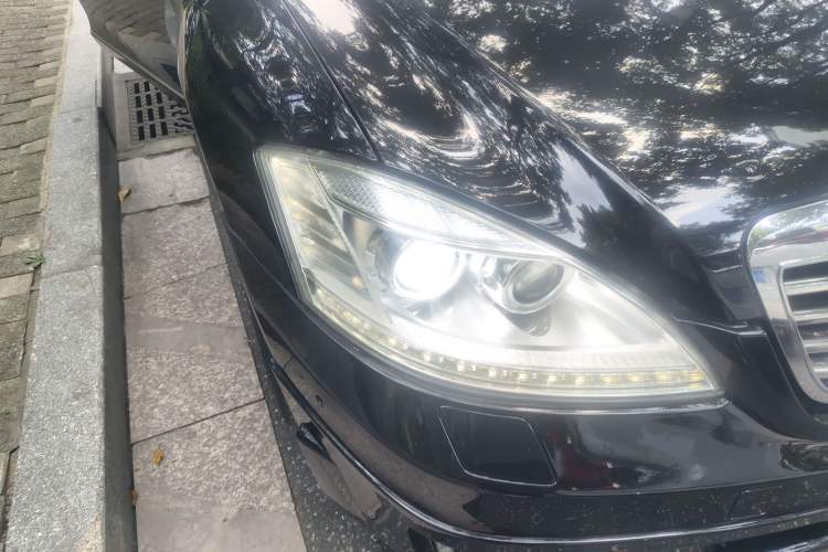Used Brabus S-Class 2013 50S 4M Right Front Headlight