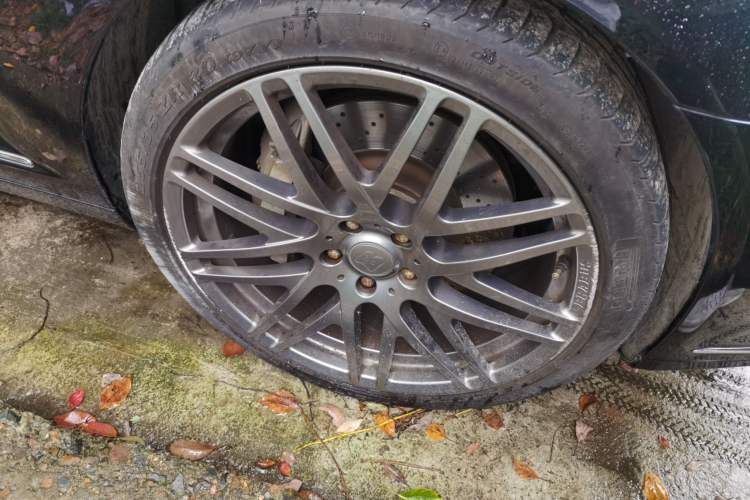 Used Brabus S-Class 2013 50S 4M Right Front Wheel Hub