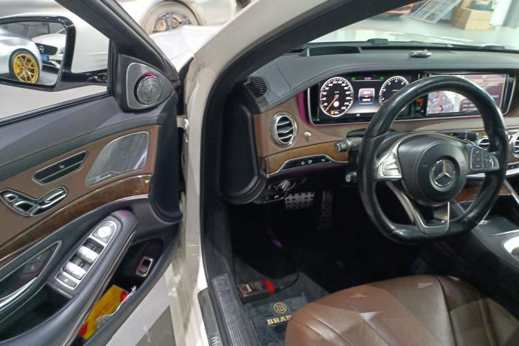 Used Brabus S-Class 2014 40S Interior 3