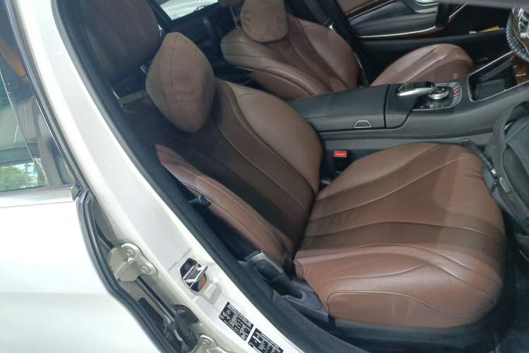 Used Brabus S-Class 2014 40S Right Front Seat