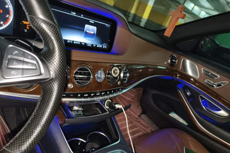 Used Brabus S-Class  Audio And AC Panel