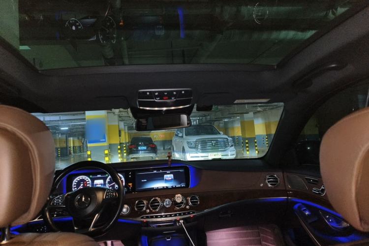 Used Brabus S-Class  Headliner