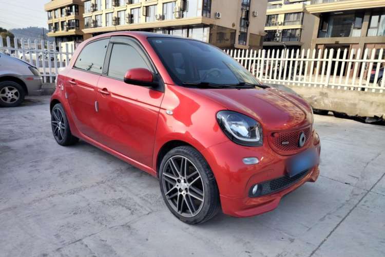 Used Brabus smart forfour 2017 BRABUS Xclusive Front Right 45 Deg