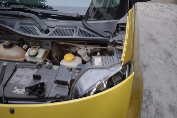 Used Brabus smart fortwo  Engine Bay Left