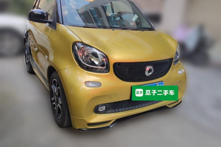 Used Brabus smart fortwo  Front Right 45 Deg