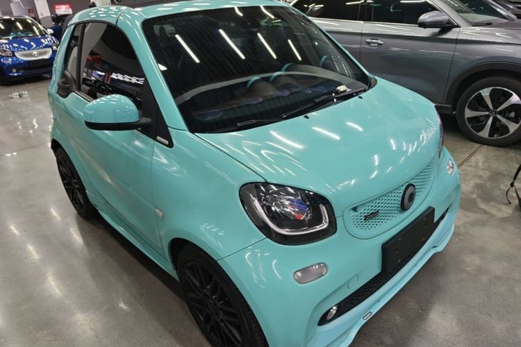 Used Brabus smart fortwo 2018 0.9T BRABUS Tailor-Made Convertible—Exclusively Customized Front Right 45 Deg