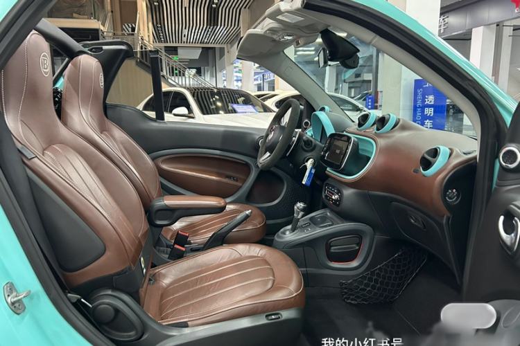 Used Brabus smart fortwo 2018 0.9T BRABUS Tailor-Made Convertible—Exclusively Customized Interior 3