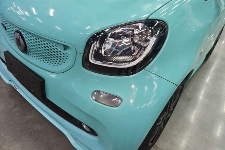 Used Brabus smart fortwo 2018 0.9T BRABUS Tailor-Made Convertible—Exclusively Customized Left Front Headlight