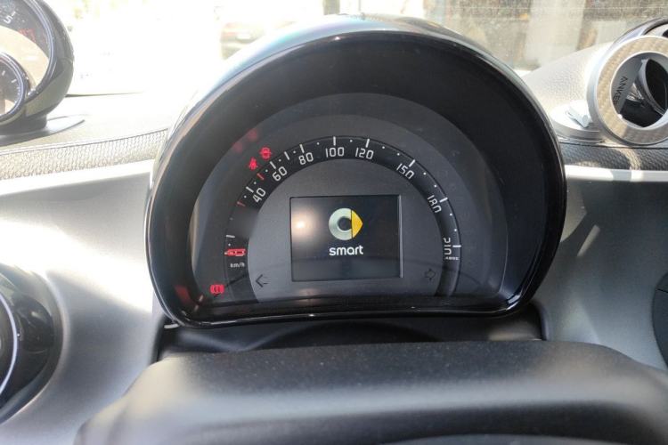 Used Brabus smart fortwo 2018 0.9T Hardtop BRABUS Xclusive Instrument Cluster