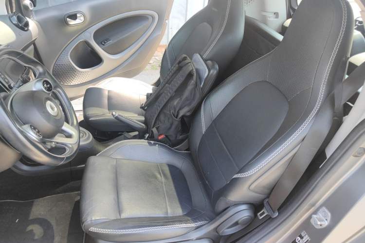 Used Brabus smart fortwo 2018 0.9T Hardtop BRABUS Xclusive Left Front Seat