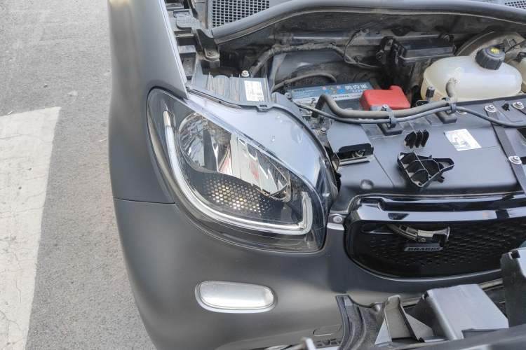 Used Brabus smart fortwo 2018 0.9T Hardtop BRABUS Xclusive Right Front Headlight
