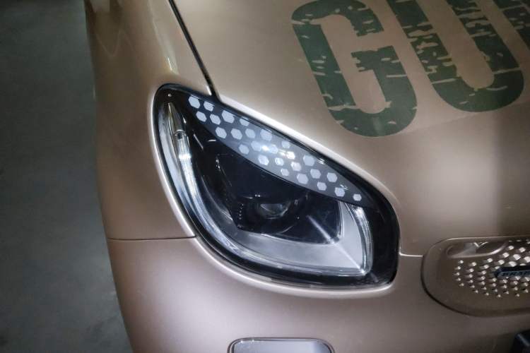 Used Brabus smart fortwo 2018 0.9T Hardtop BRABUS Xclusive Right Front Headlight