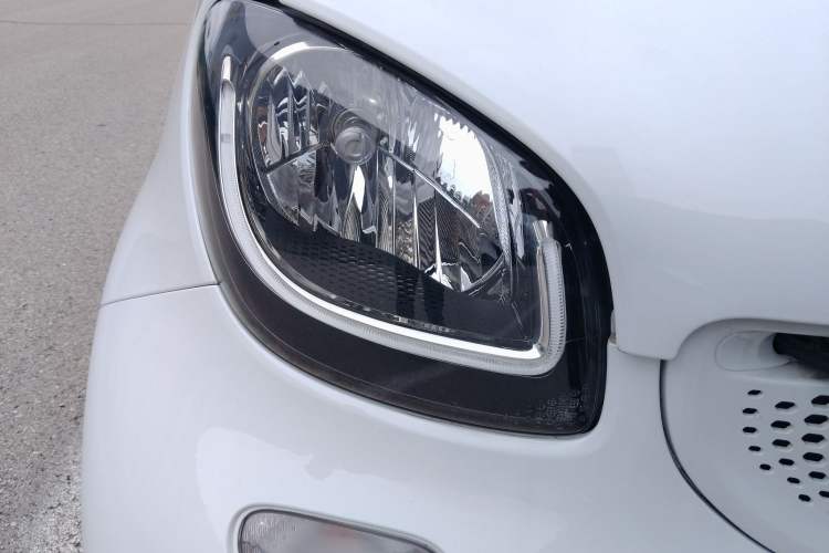 Used Brabus smart fortwo 2018 0.9T Hardtop BRABUS Xclusive Right Front Headlight