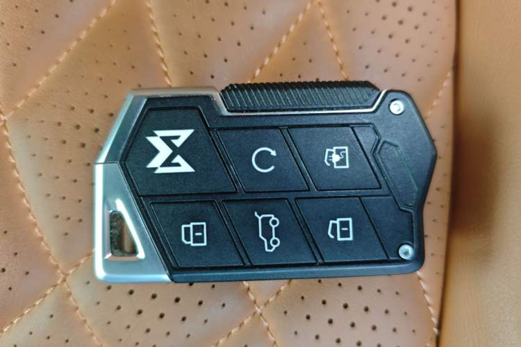 Used Brave warrior 917 2023 Range-Extended Base Model Vehicle Key