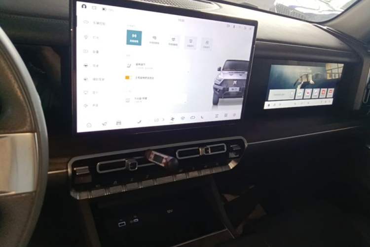 Used Brave warrior 917 2023 Range-Extended Base Model Audio And AC Panel