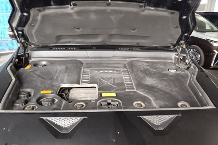 Used Brave warrior 917 2023 Range-Extended Base Model Engine Bay