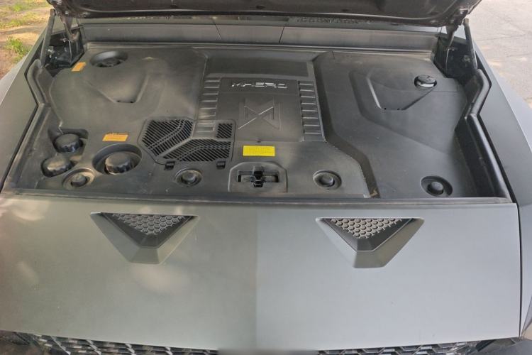 Used Brave warrior 917 2023 Range-Extended Base Model Engine Bay