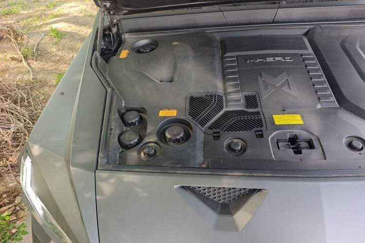Used Brave warrior 917 2023 Range-Extended Base Model Engine Bay Right