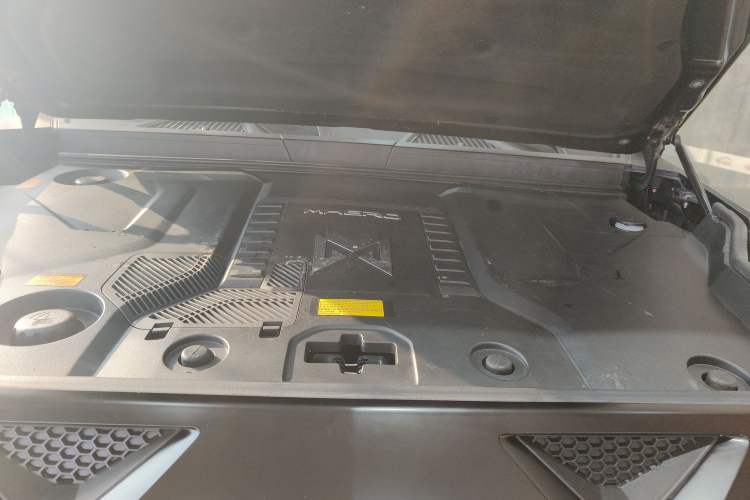 Used Brave warrior 917 2023 Range-Extended Base Model Engine Bay
