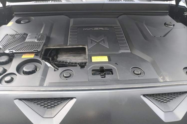 Used Brave warrior 917 2023 Range-Extended Base Model Engine Bay