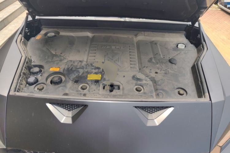 Used Brave warrior 917 2023 Range-Extended Base Model Engine Bay
