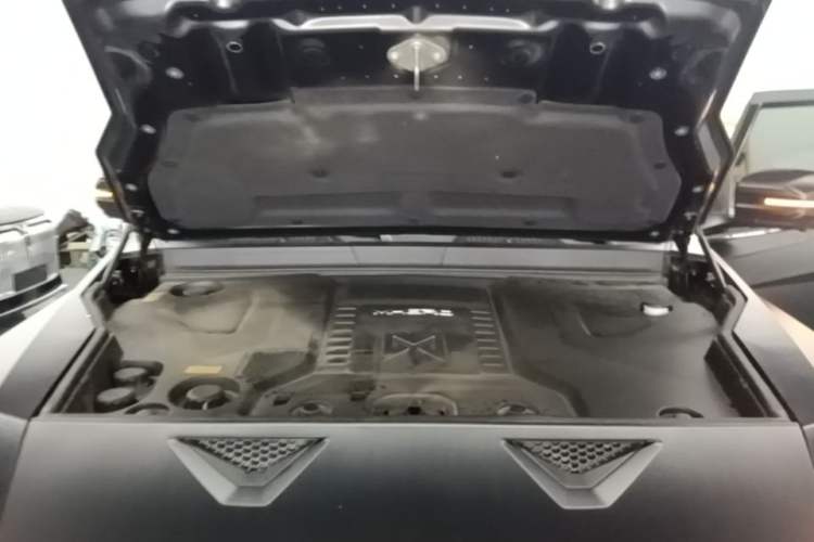 Used Brave warrior 917 2023 Range-Extended Base Model Engine Bay