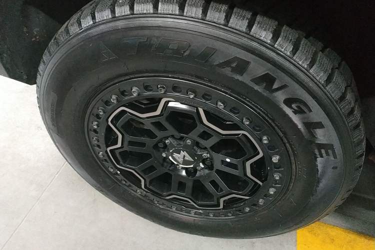 Used Brave warrior 917 2023 Range-Extended Base Model Exterior 3