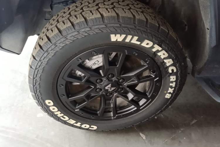 Used Brave warrior 917 2023 Range-Extended Base Model Exterior 4
