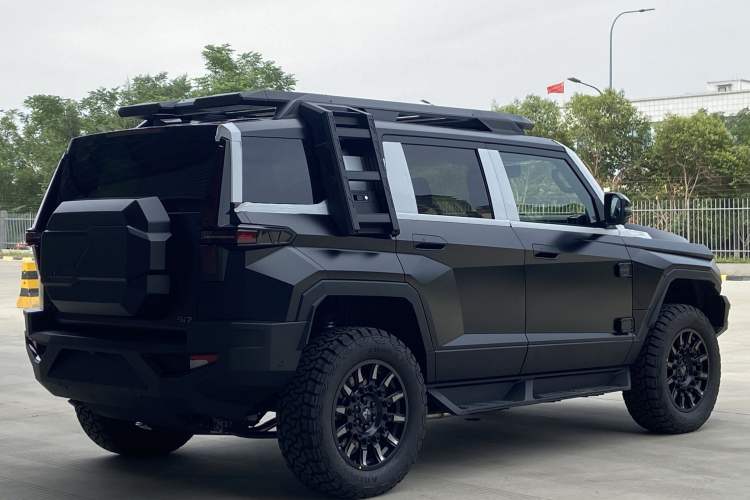 Used Brave warrior 917 2023 Range-Extended Base Model Exterior 7