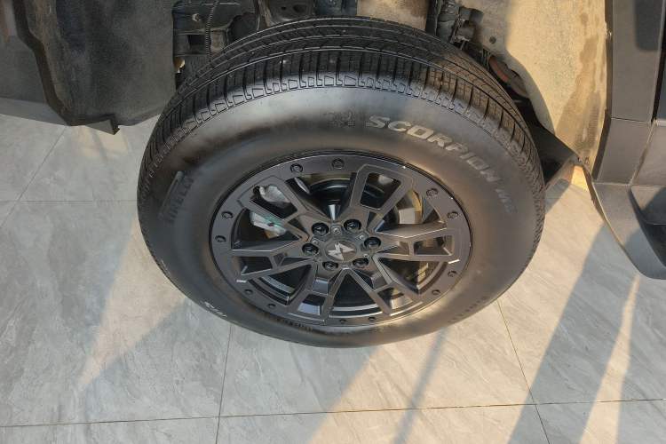 Used Brave warrior 917 2023 Range-Extended Base Model Exterior 8