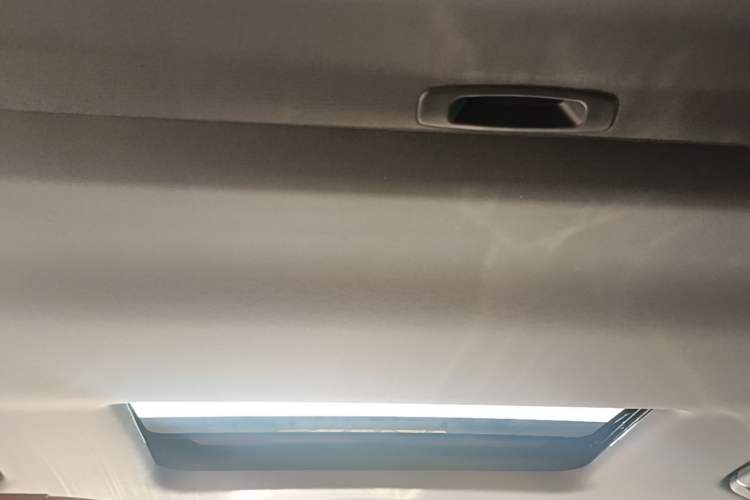 Used Brave warrior 917 2023 Range-Extended Base Model Headliner