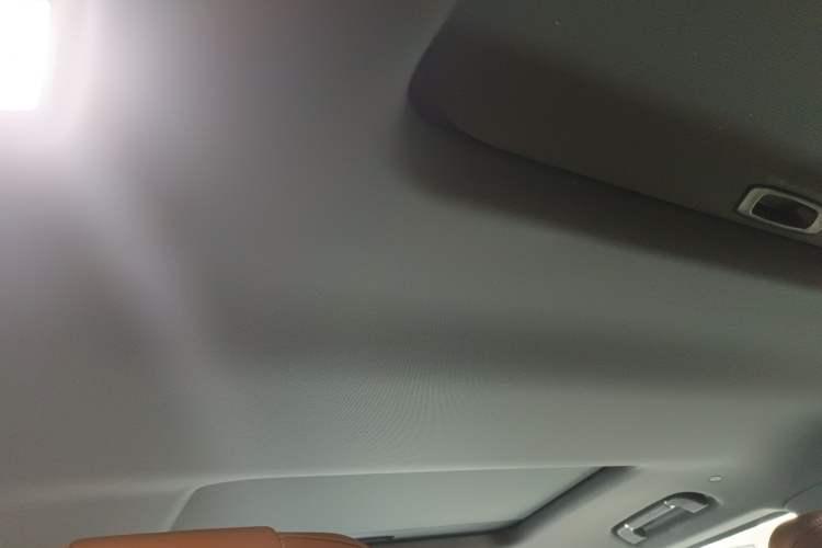 Used Brave warrior 917 2023 Range-Extended Base Model Headliner