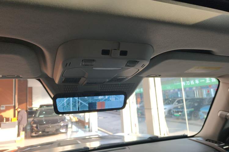 Used Brave warrior 917 2023 Range-Extended Base Model Headliner