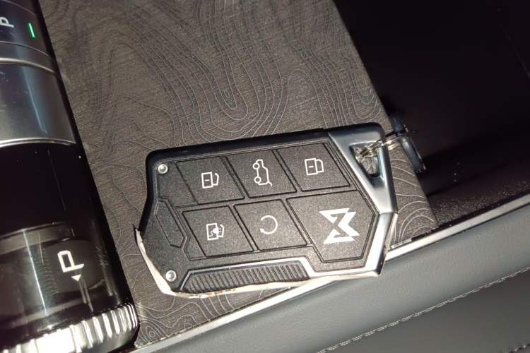 Used Brave warrior 917 2023 Range-Extended Base Model Interior 1