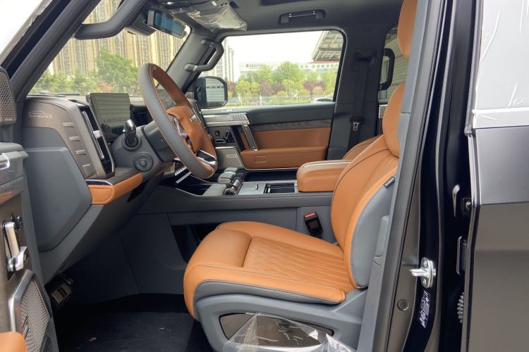 Used Brave warrior 917 2023 Range-Extended Base Model Interior 4
