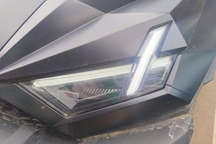 Used Brave warrior 917 2023 Range-Extended Base Model Left Front Headlight