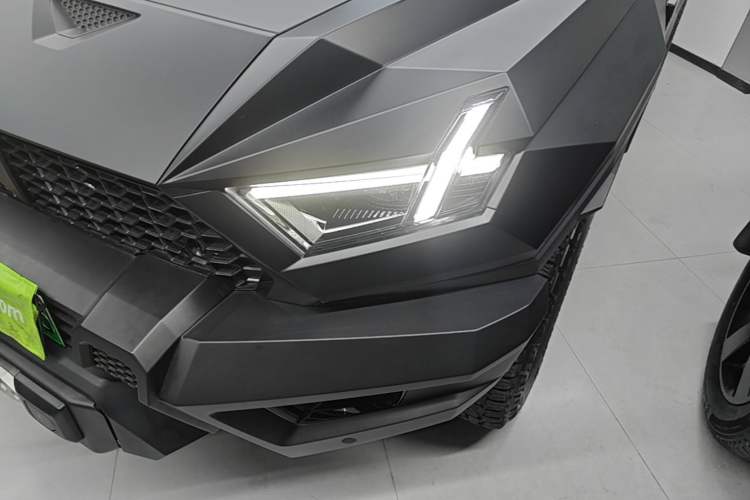 Used Brave warrior 917 2023 Range-Extended Founder Edition Left Front Headlight