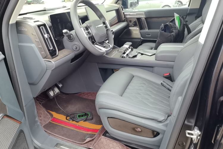 Used Brave warrior 917 2023 Range-Extended Base Model Left Front Seat
