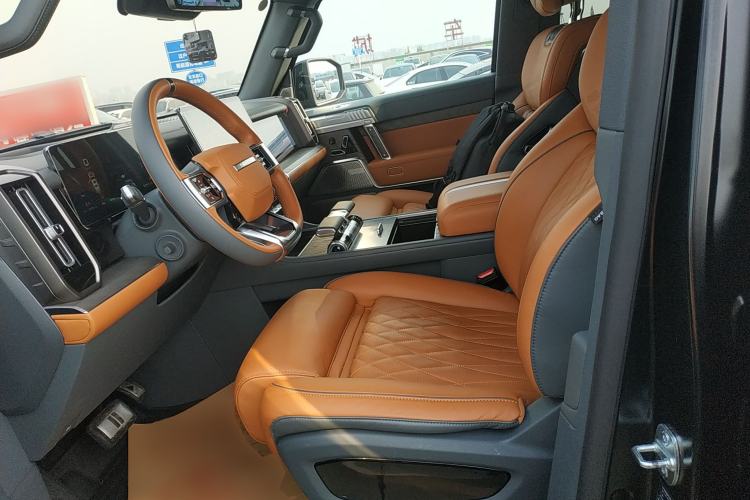 Used Brave warrior 917 2023 Range-Extended Base Model Left Front Seat