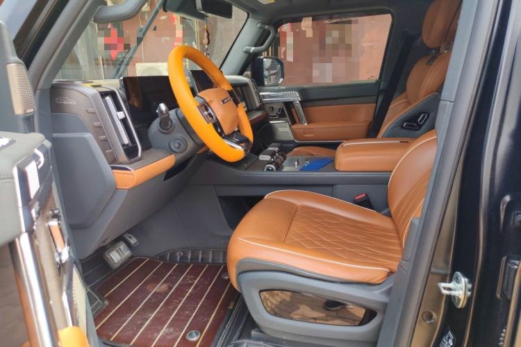 Used Brave warrior 917 2023 Range-Extended Base Model Left Front Seat