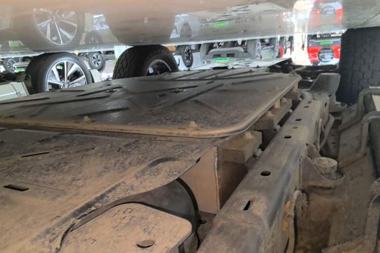 Used Brave warrior 917 2023 Range-Extended Base Model Left Side Sill